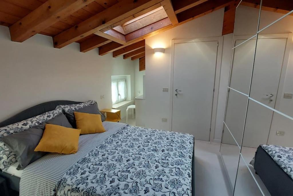 Sui Tetti Di Valeggio - Holiday Apartment Valeggio sul Mincio Εξωτερικό φωτογραφία